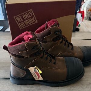 NEW Avenger Men's Dark Brown Safety Boots size 11.5.